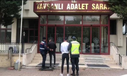 Tavşanlıda 3 motosiklet hırsızından 1i tutuklandı