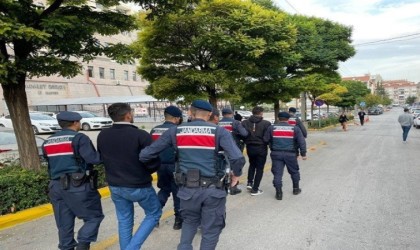 Tefecilik yapan baba ve 2 oğluna jandarmadan operasyon