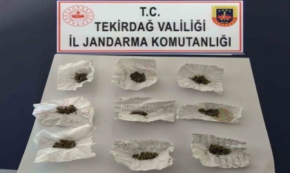 Tekirdağda üst araması yapılan 3 kişiden uyuşturucu çıktı