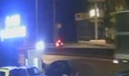 Ters yönde ilerleyen ciple otomobilin çarpıştığı, anne ve bebeğinin öldüğü kaza kamerada