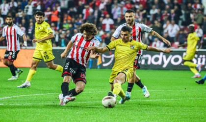 Trendyol Süper Lig: Samsunspor: 2 - İstanbulspor: 1 (Maç sonucu)