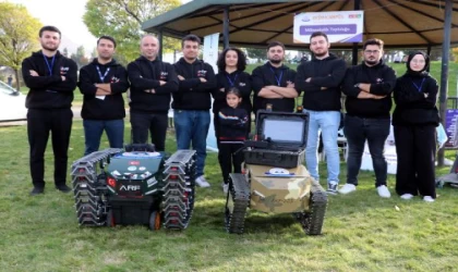 Üniversite öğrencileri yapay zeka ile insansız kara aracı geliştirdi