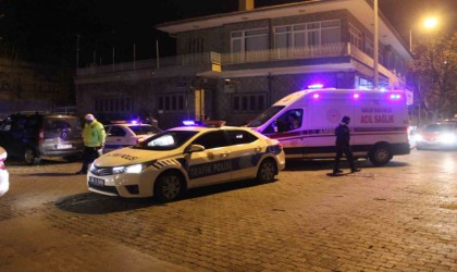 Uygulama yapan polise çarpıp kaçtı