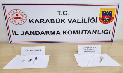 Uyuşturucu ile yakalanan şüpheliler adliyede