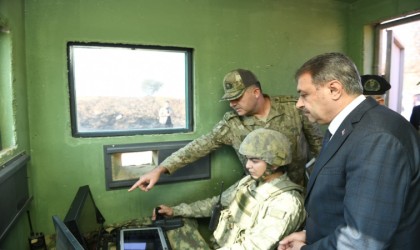 Vali Şıldak sınırda incelemelerde bulundu