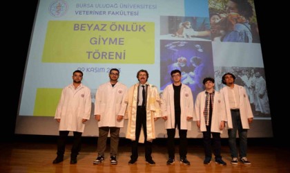Veteriner hekim adayları beyaz önlüklerini giydi