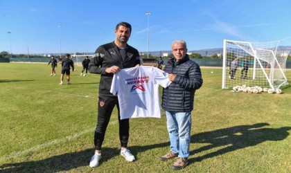 Volkan Demirel, 5. Uluslararası Mersin Maratonuna kayıt yaptırdı