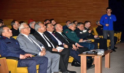 Zonguldakta beklenen fırtına öncesi alınacak tedbirleri görüştüler