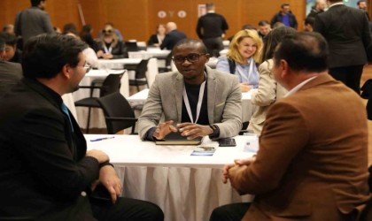 23 ülkeden turizmciler Bursada buluştu