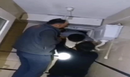 8 yaşındaki Selim, havalandırma boşluğunda mahsur kalan yavru kediyi kurtardı