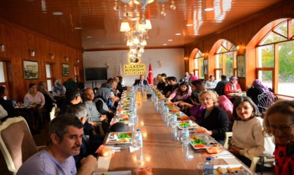 AK Parti Edremitte engellileri unutmadı