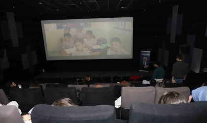Akdenizli öğrenciler sınav stresinden sinema ile uzaklaştı