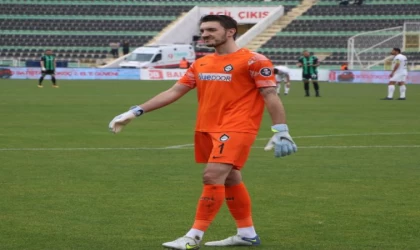 Altay’da kaleci Ozan geri döndü
