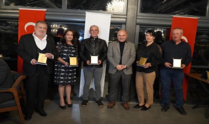 Altınova Belediyesinden emekli personele vefa gecesi