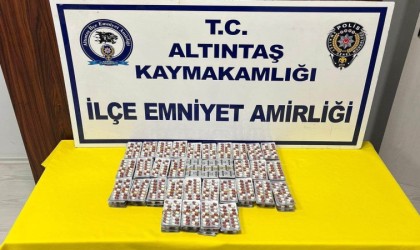 Altıntaşta çantasında bin 890 adet uyuşturucu hap ele geçirilen şüpheli tutuklandı