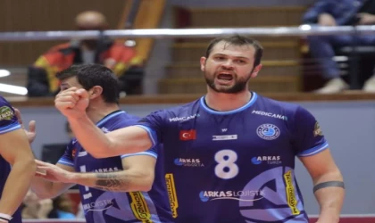 Arkas Spor, Avrupa’da farklı