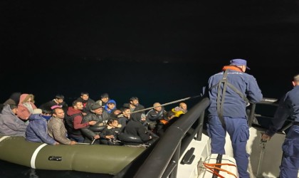 Ayvalıkta 69 göçmen kurtarıldı