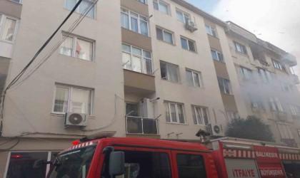 Bandırmada apartman dairesinde yangın