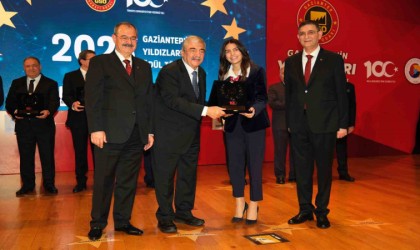 BAŞAK Traktöre Asırlık Marka ödülü