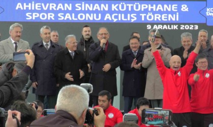 Başkan Çolakbayrakdar, “İnsanların mutlu yaşayabileceği bir Kocasinan inşa ediyoruz”