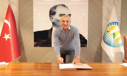 Başkan Tarhan, şiddet ve tacizi önlemeye yönelik politika belgesini imzaladı