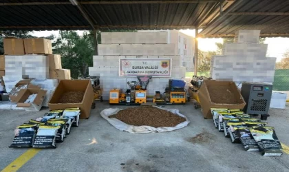 Bursa’da kaçak tütüncülere operasyon; 4 gözaltı