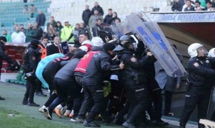 Bursaspor taraftar grubu Teksas: Diyarbekirspor karşılaşması sonu yine bir provokasyona sahne olmuştur