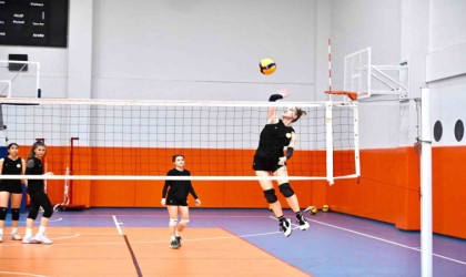 Büyükşehirin Sultanları Akhisar Belediyespor maçına hazırlanıyor