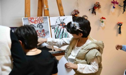 ÇAKÜde sanat atölyelerinde üretilen eserler beğeniye sunuldu