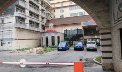 Çatıda tadilat yapan inşaat işçisi 21 metreden düşerek yaşamını yitirdi