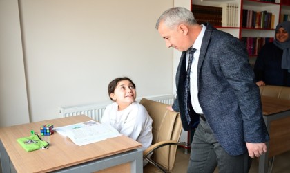 Çınar, “öğrencilerimize her türlü desteği veriyoruz”