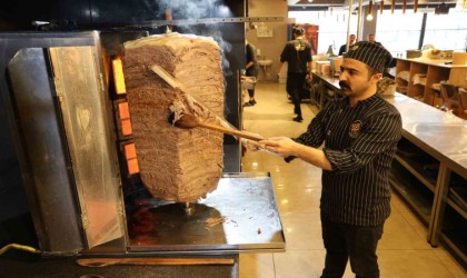 Damak çatlatan lezzet: Sivas Döneri