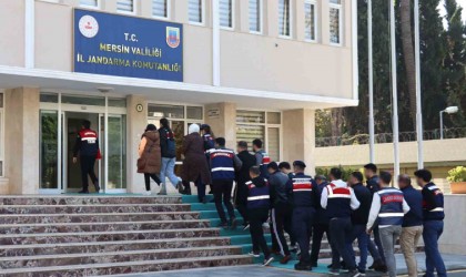 DEAŞa fon sağlayan şüphelilere operasyon: 9 gözaltı