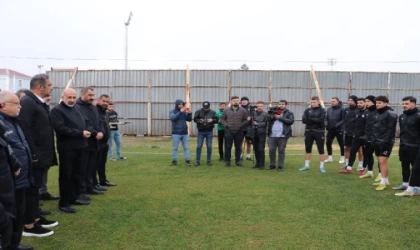 Diyarbakır’da 104 STK’dan Diyarbekirspor’a destek ziyareti