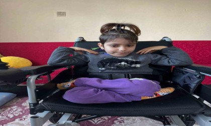 Doğuştan engelli Rabia akülü sandalye ile dışarıya çıkabilecek