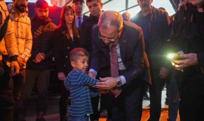 Doktor belediye başkanı, kaza geçiren çocuğa ilk müdahaleyi yaptı