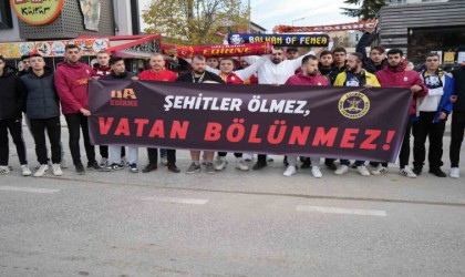 Edirnede Galatasaray ve Fenerbahçe taraftarları şehitler için pankart açtı