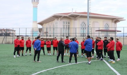 Eskişehirspor yeni teknik direktörü gözetiminde ilk idmanını yaptı