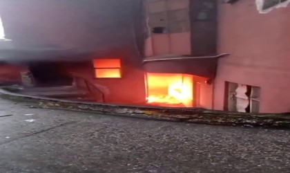 Evin deposunda çıkan yangın maddi hasara yol açtı