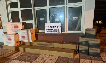 Gedizde hırsızlık zanlısı çaldığı eşyalarla birlikte yakalandı