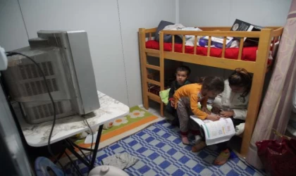  ’Göl Mahalle’de evleri su baskını tehdidi altındaki 21 aile konteynere yerleştirildi