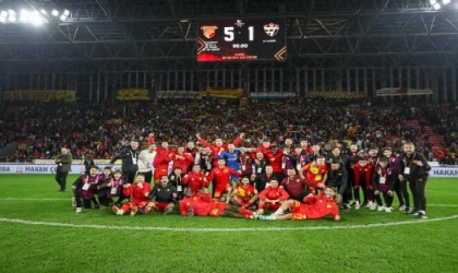 Göztepe koptu geliyor 