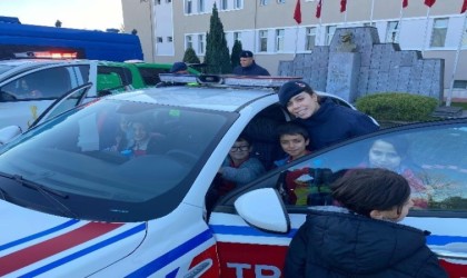 Hem jandarmayı tanıdılar hem trafik eğitimi aldılar