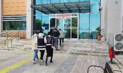 Hisselerini karlı satacağız diyen dolandırıcılara inandı, hayatının şokunu yaşadı