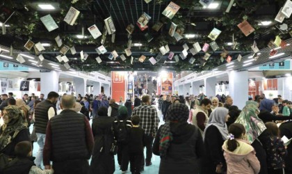 İnegöl Kitap Günleri 150 bin kişiyi ağırladı
