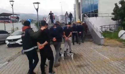 İskenderunda aranan 8 şüpheli yakalandı