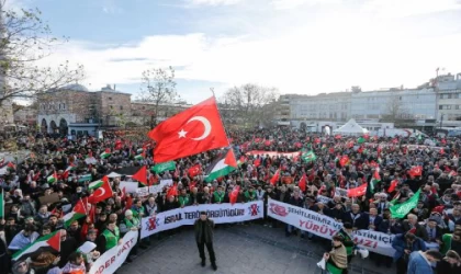 İstanbul’da binlerce kişi terörü ve İsrail’i lanetledi 