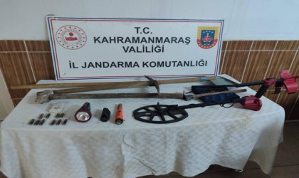 İzinsiz kazı yapan 2 kişi suçüstü yakalandı