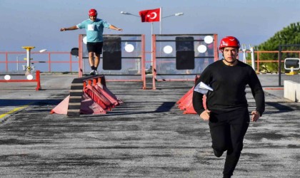 İzmir İtfaiyesine girmek için ter döktüler