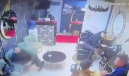 İzmirde silahla yaralama ve iş yeri kurşunlama şüphelisi 5 kişi yakalandı